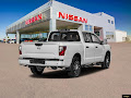 2024 Nissan Titan 4x4 Crew Cab SV