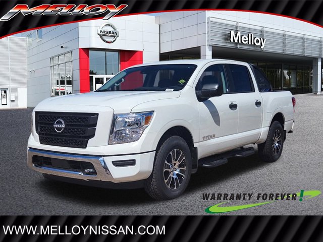 2024 Nissan Titan 4x4 Crew Cab SV