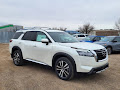 2024 Nissan Pathfinder Platinum 4WD