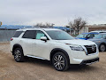 2024 Nissan Pathfinder Platinum 4WD