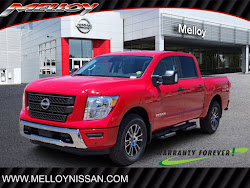 2024 Nissan Titan 4x4 Crew Cab SV