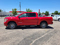 2024 Nissan Titan 4x4 Crew Cab SV