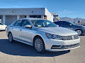 2017 Volkswagen Passat 1.8T SE