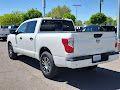 2023 Nissan Titan SV