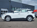 2025 Nissan Kicks Play S FWD
